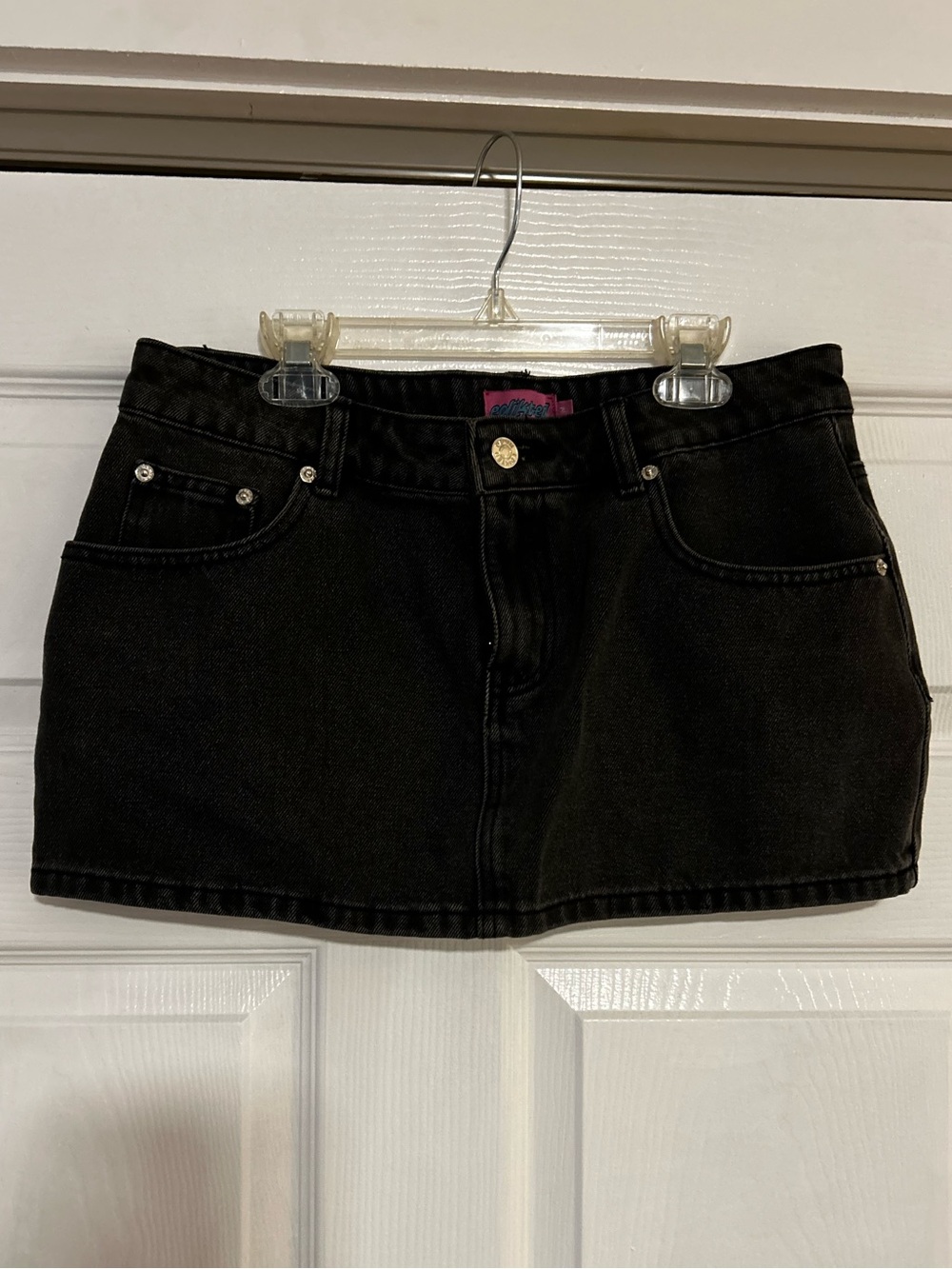 Edikted Denim Mini Skirt | Black Washed Denim